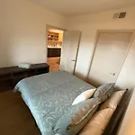 Heart Of Hollywood -1Br!!